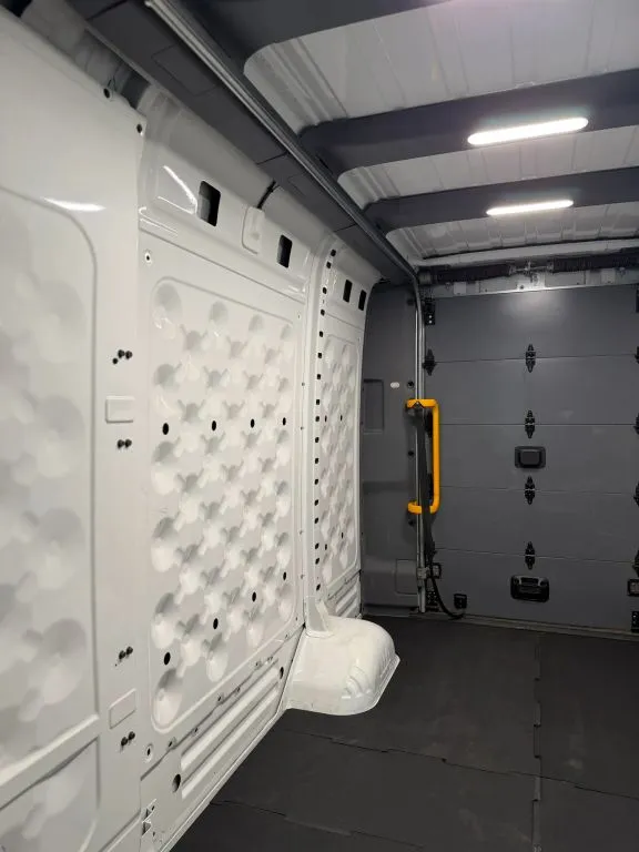 Rivian Delivery photo 22