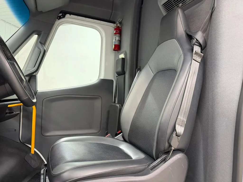 Rivian Delivery photo 15