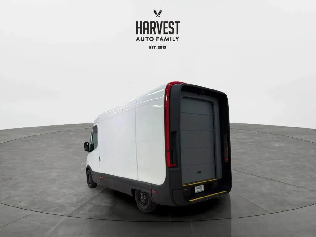 Rivian Delivery photo 4
