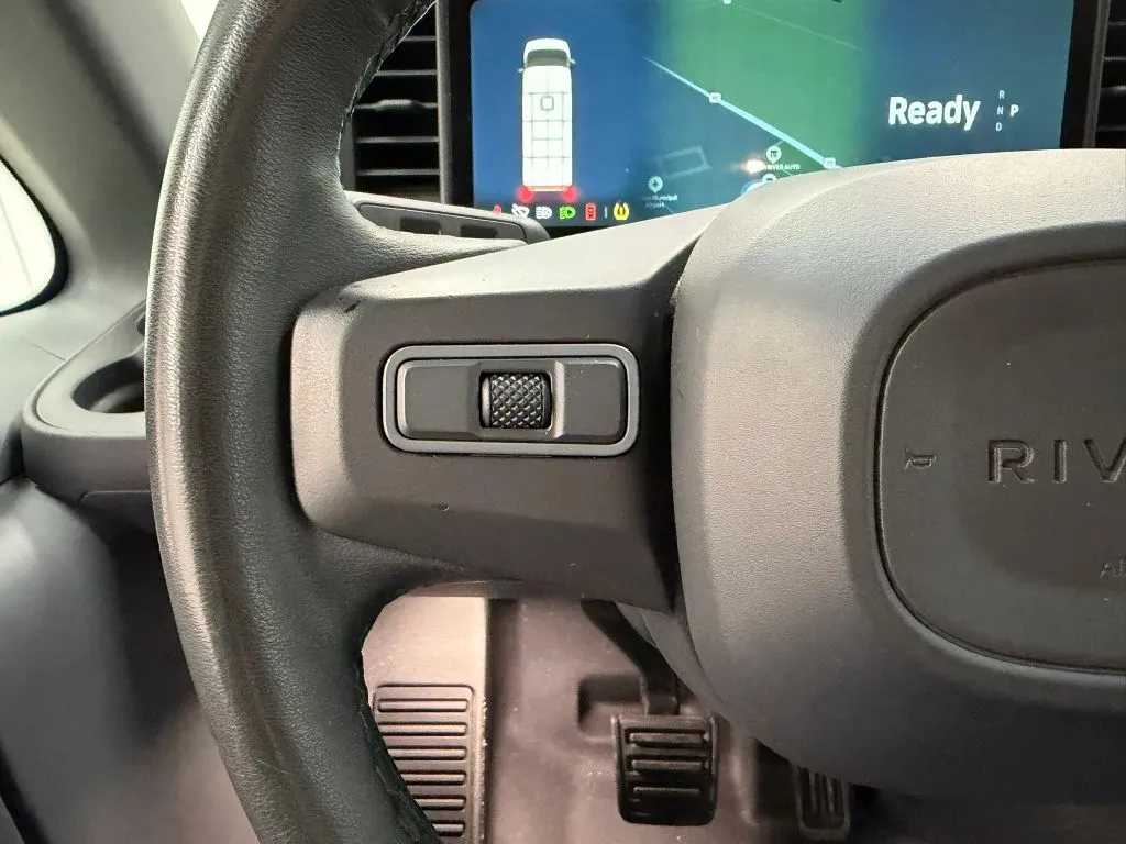 Rivian Delivery photo 30