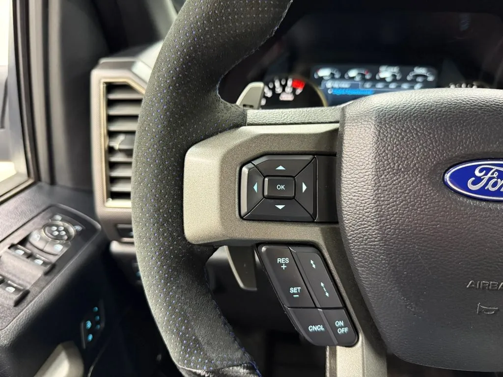 Ford F-150 photo 29