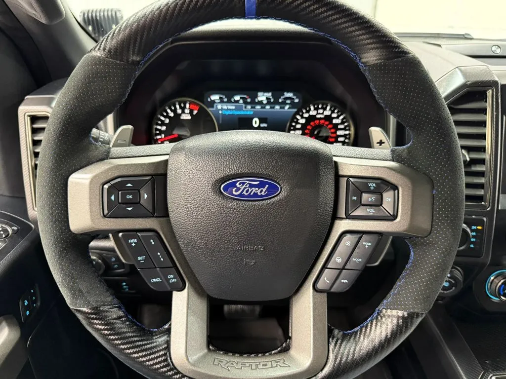 Ford F-150 photo 19