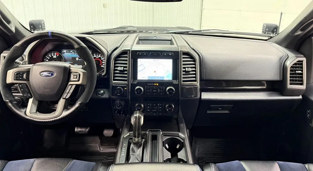 Ford F-150 photo 13