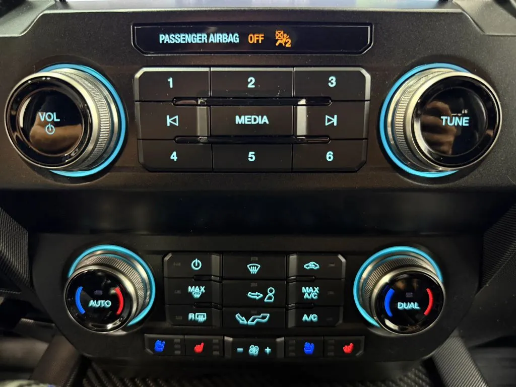 Ford F-150 photo 22