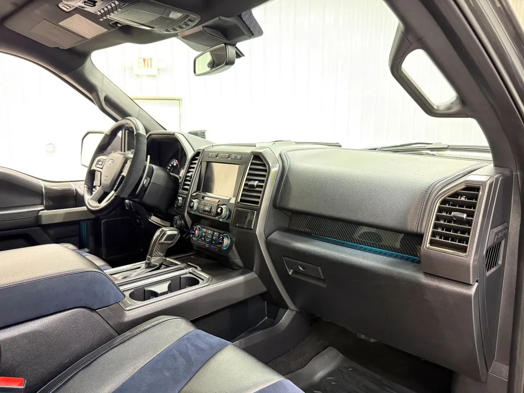 Ford F-150 photo 14