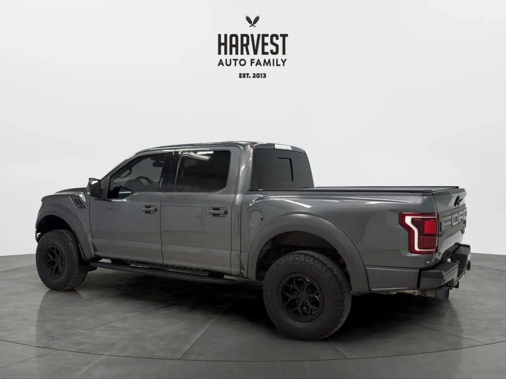 Ford F-150 photo 3