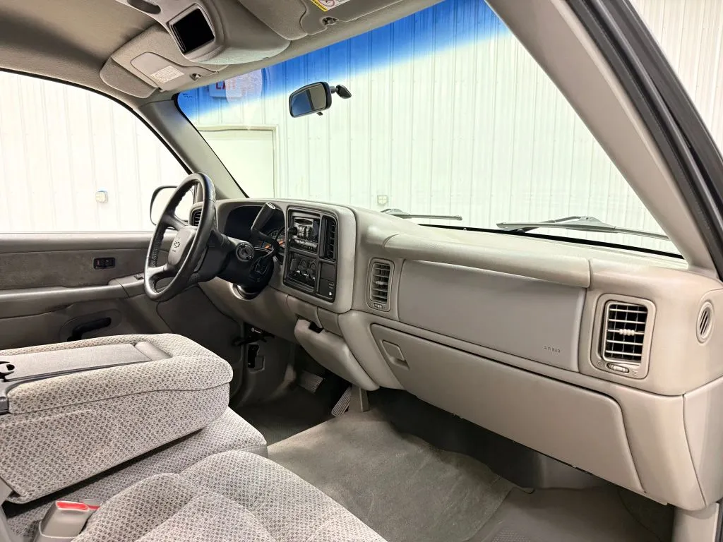 Chevrolet Silverado photo 13