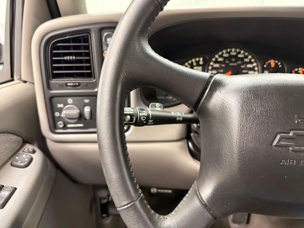 Chevrolet Silverado photo 22