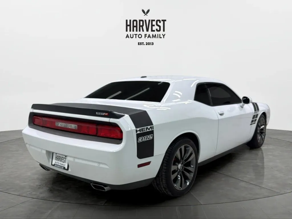 Dodge Challenger photo 6