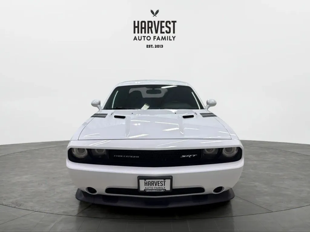 Dodge Challenger photo 11