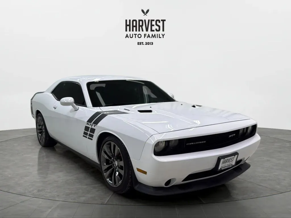 Dodge Challenger photo 10