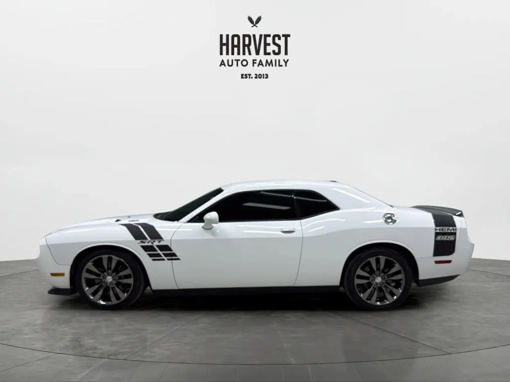 Dodge Challenger photo 2