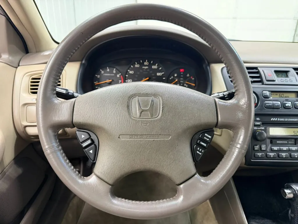 Honda Accord photo 18