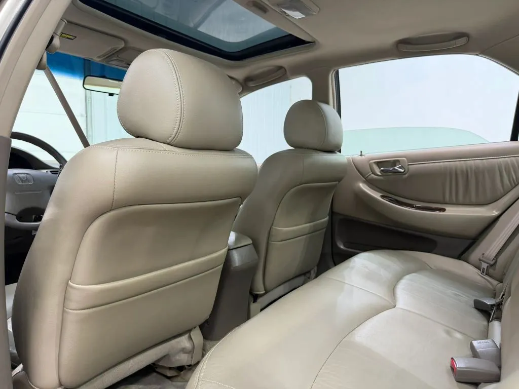 Honda Accord photo 16