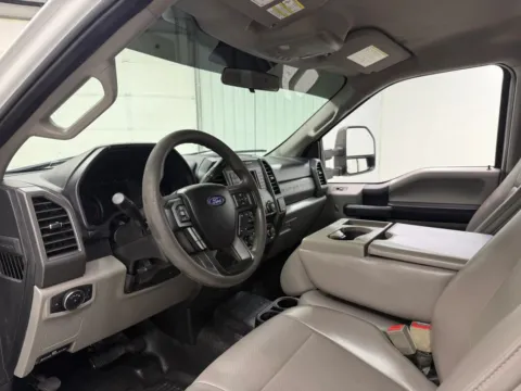 White 2018 Ford F250 Super Duty Crew Cab XL Pickup 4D 6 3/4 ft for sale in Wahoo, NE