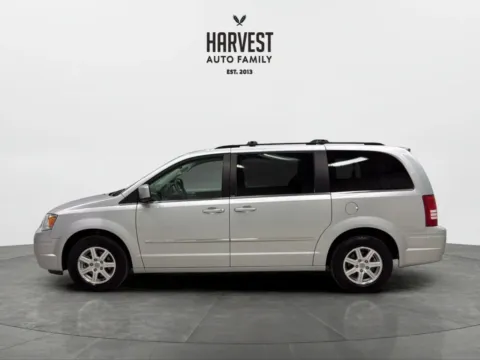 Photos of 2009 Chrysler Town & Country Touring Minivan 4D for sale in Wahoo, NE at Harvest Auto Family