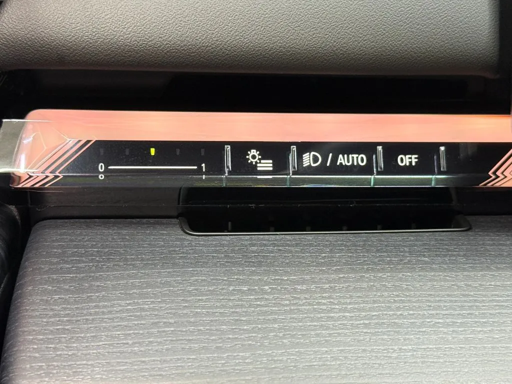 BMW i5 photo 37