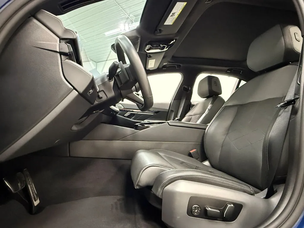 BMW i5 photo 15