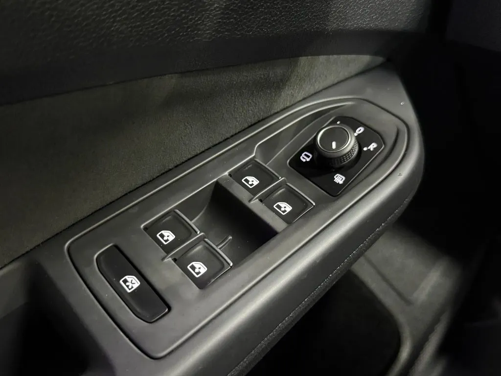 Volkswagen Golf GTI photo 24