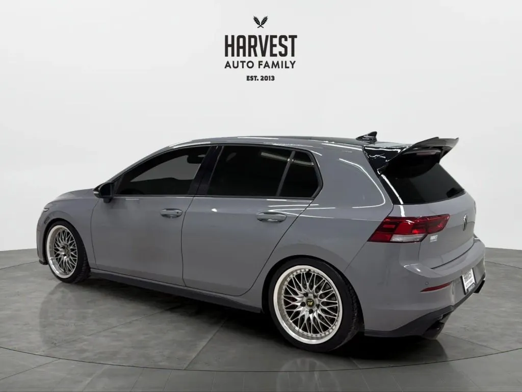 Volkswagen Golf GTI photo 3
