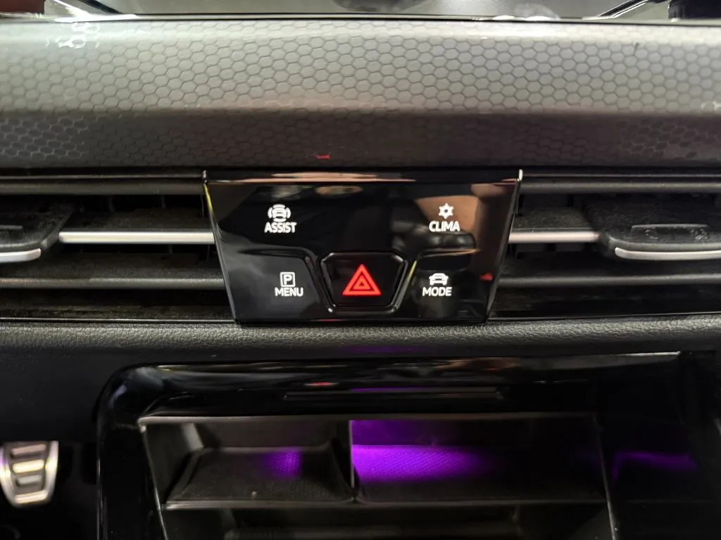 Volkswagen Golf GTI photo 26