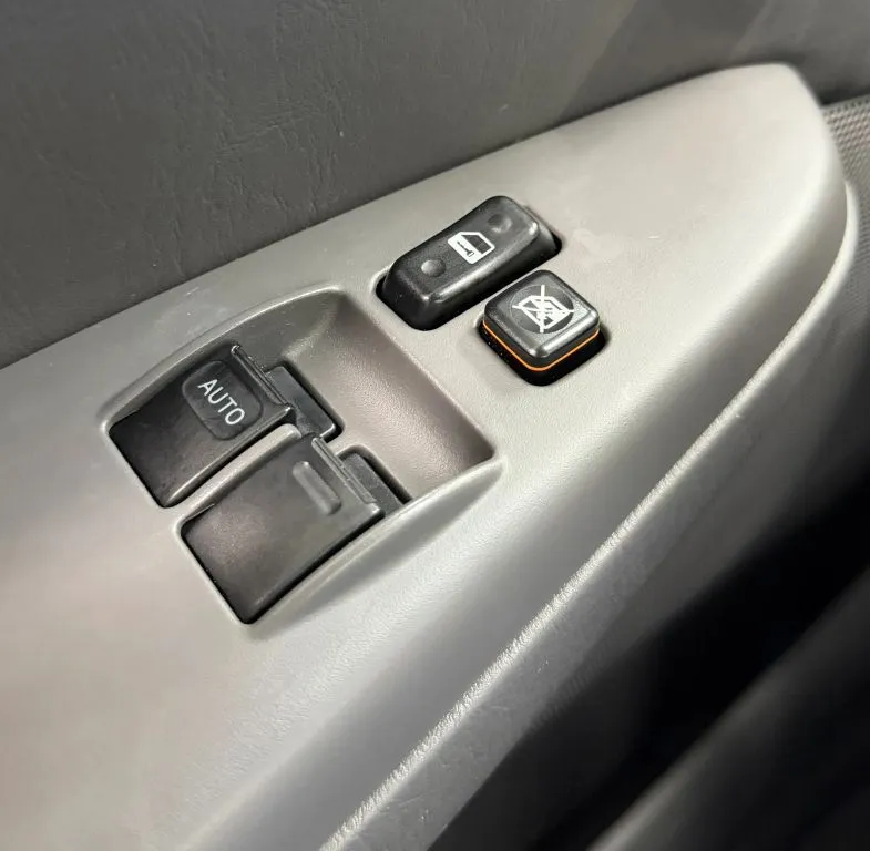 Toyota Solara photo 24