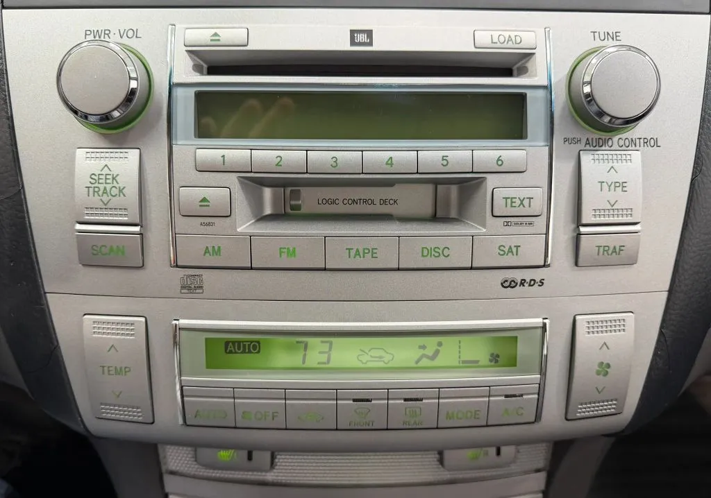 Toyota Solara photo 22