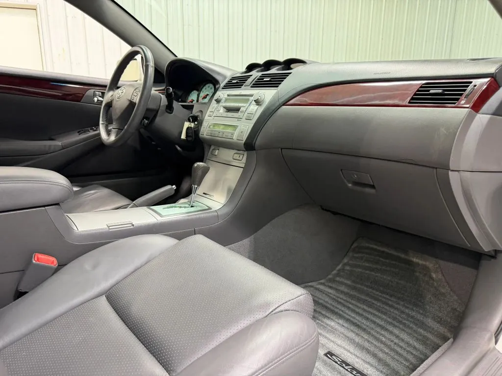 Toyota Solara photo 14