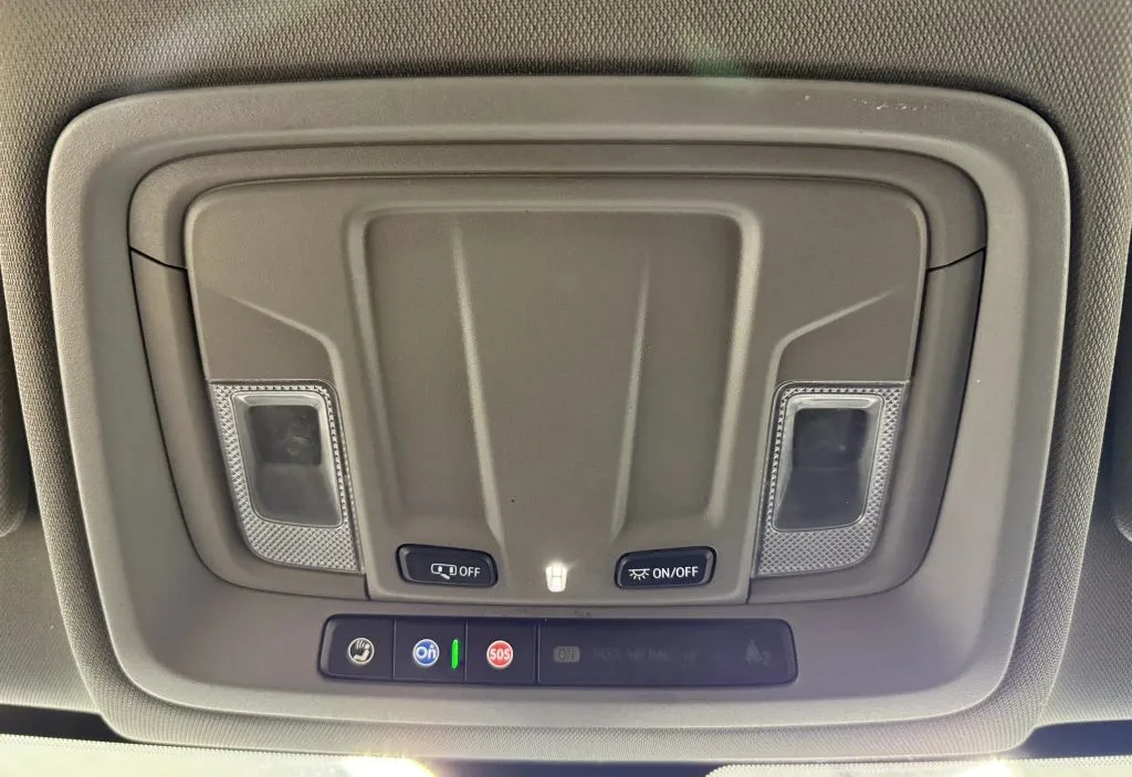 Chevrolet Silverado photo 26