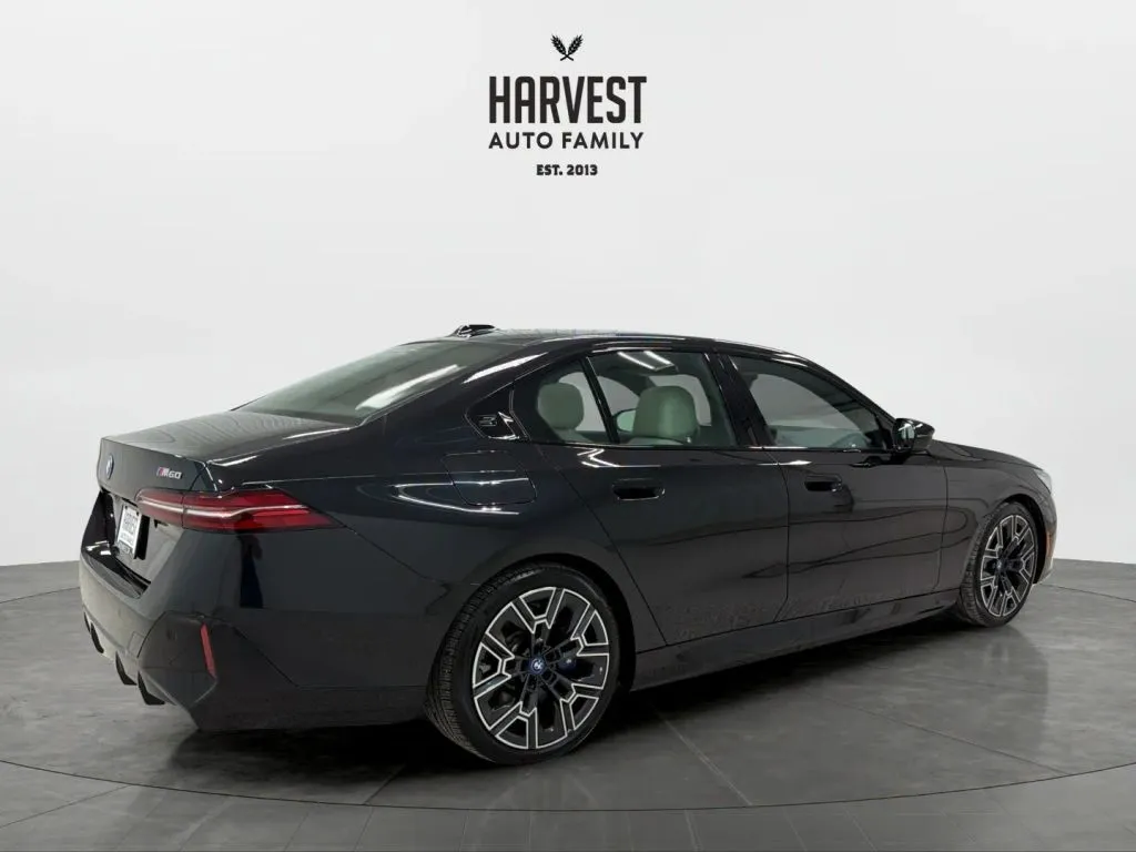 BMW i5 photo 7