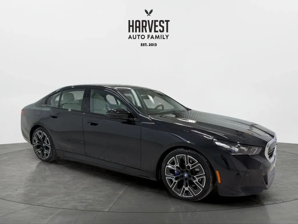 BMW i5 photo 9