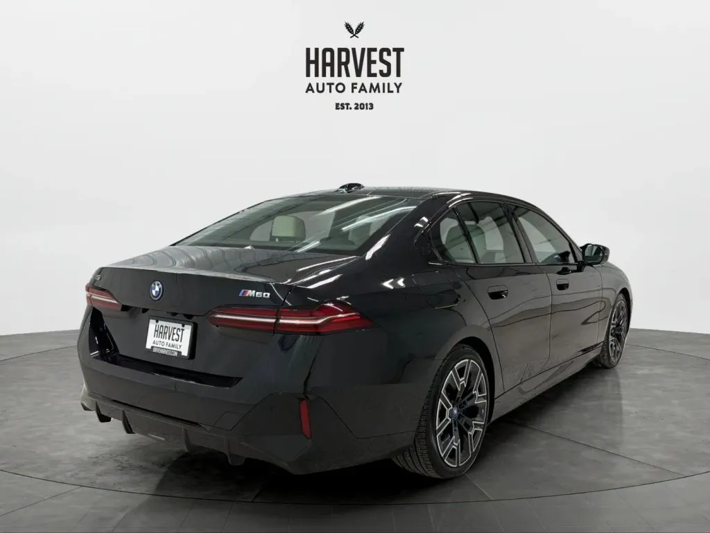 BMW i5 photo 6