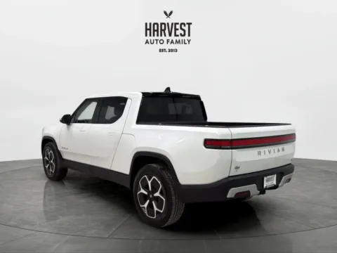 More photos of 2024 Rivian R1T Dual Large Pickup 4D 4 1/2 ft at Harvest Auto Family, NE