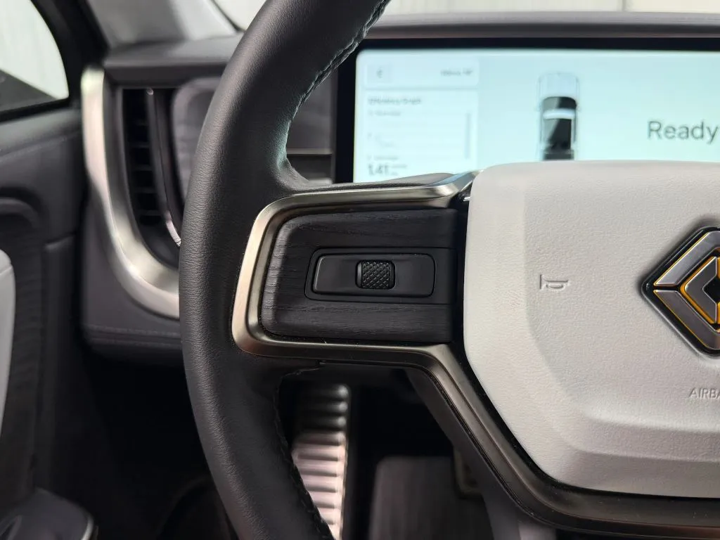 Rivian R1T photo 28