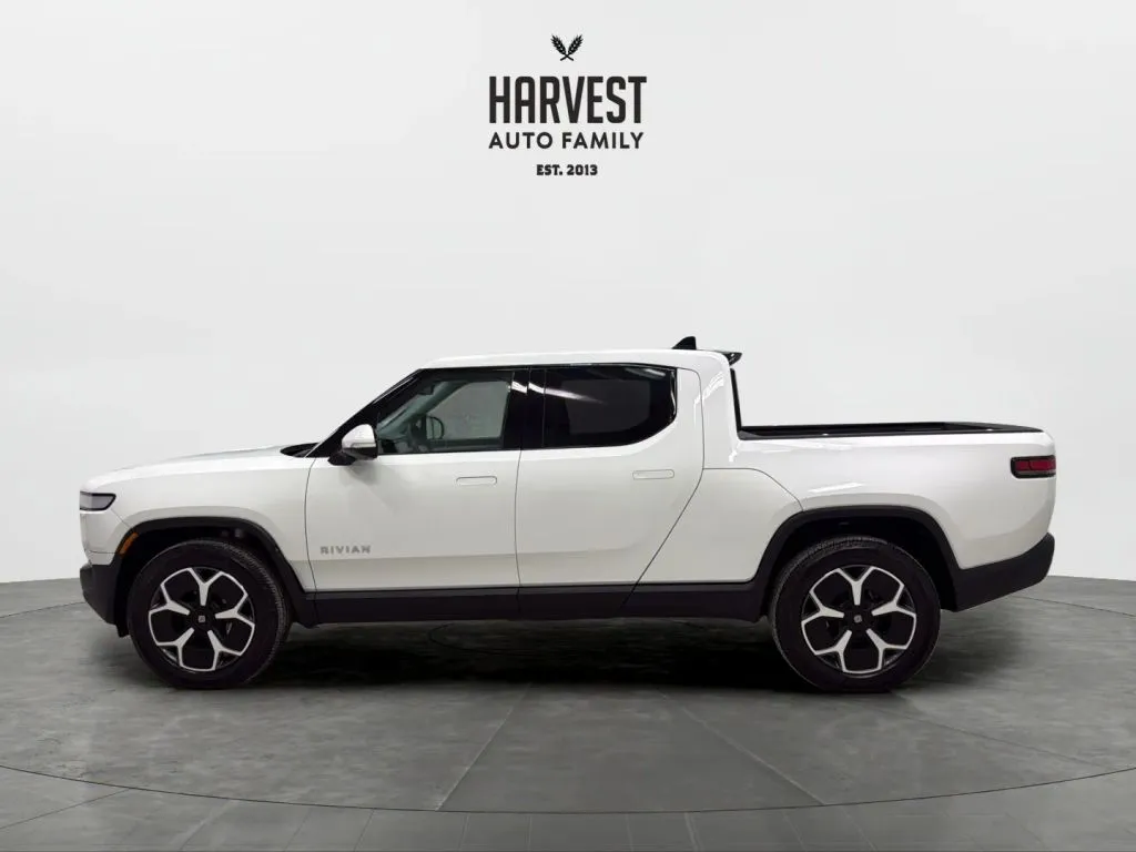 Rivian R1T photo 2