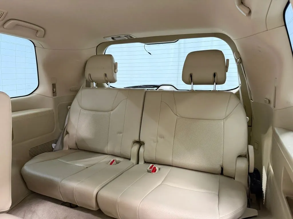 Lexus LX photo 17