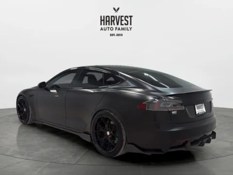More photos of 2021 Tesla Model S Plaid Sedan 4D at Harvest Auto Family, NE