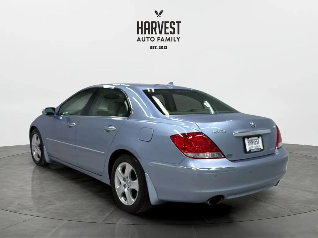Acura RL photo 4