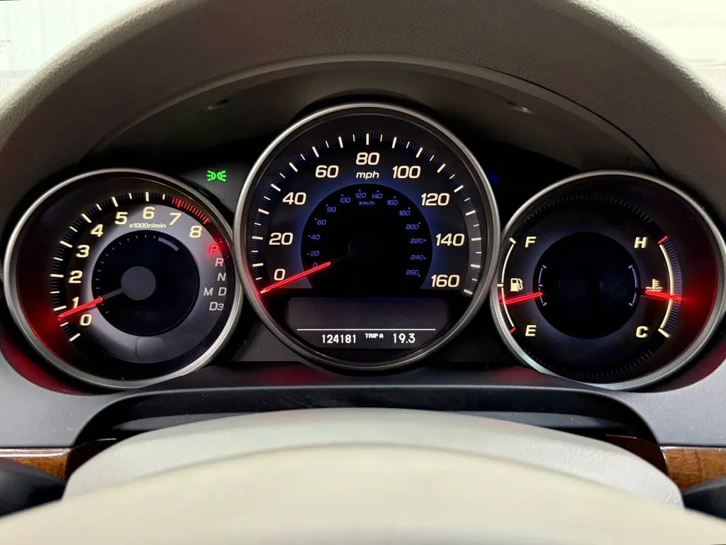 Acura RL photo 20