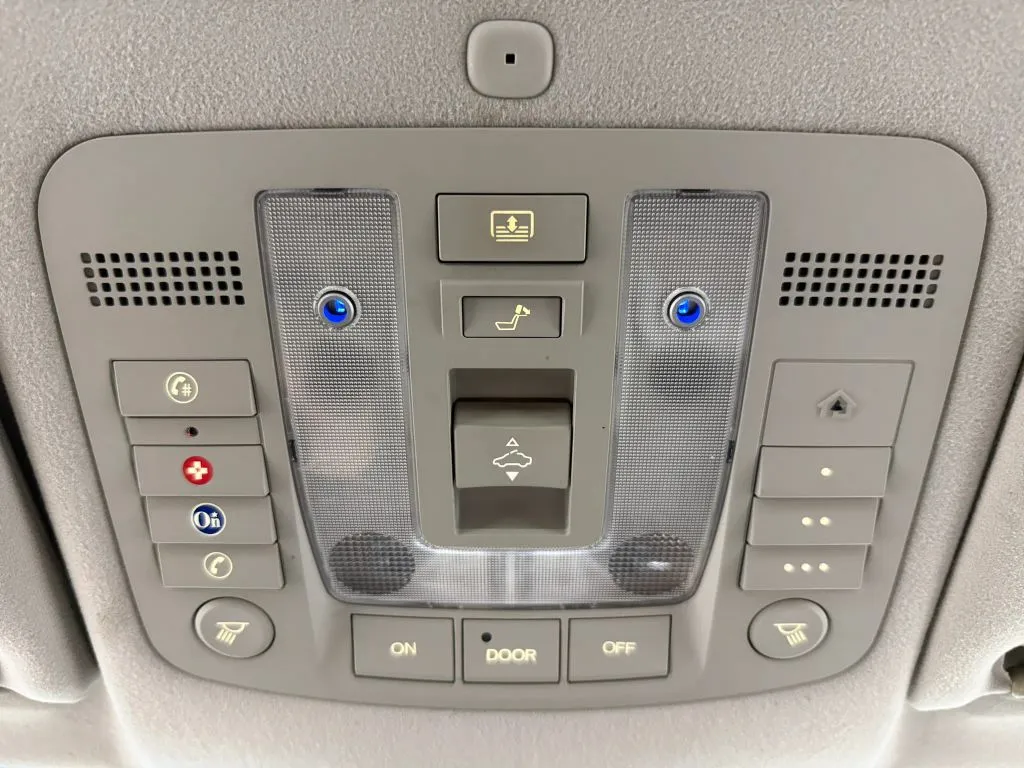 Acura RL photo 26