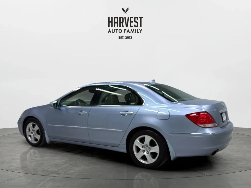 Acura RL photo 3
