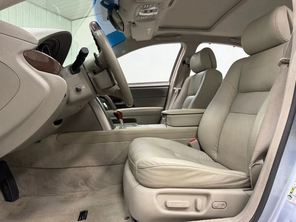 Acura RL photo 15