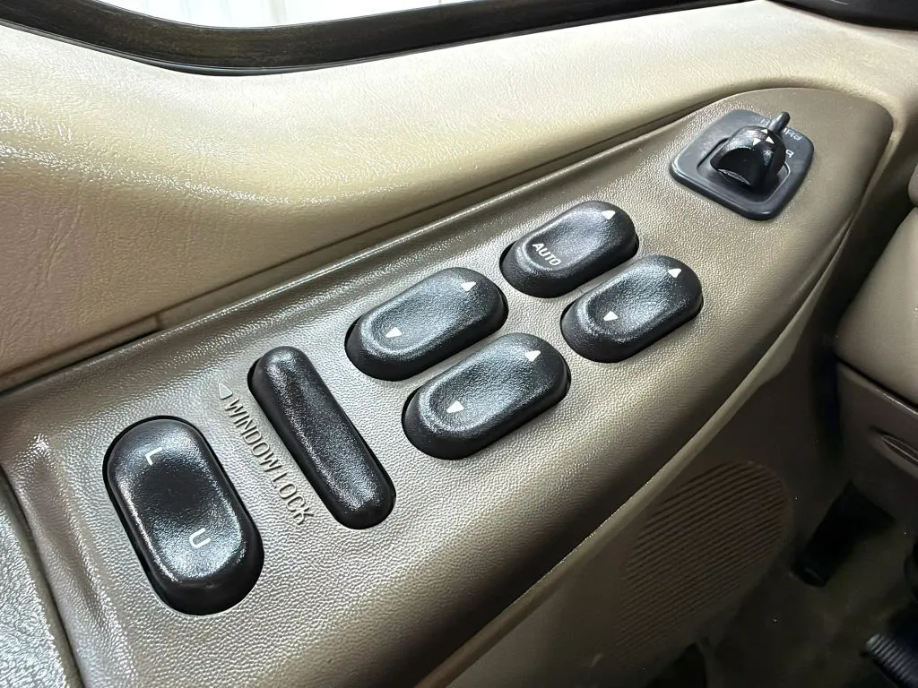 Ford F-250 photo 22