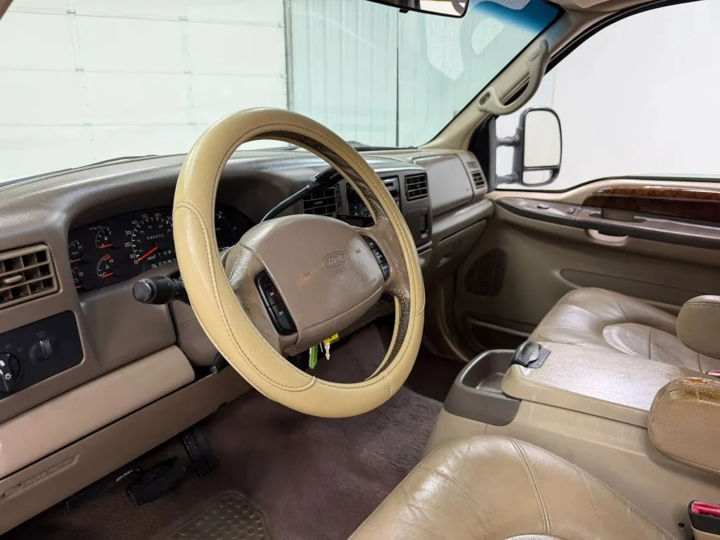 Ford F-250 photo 12