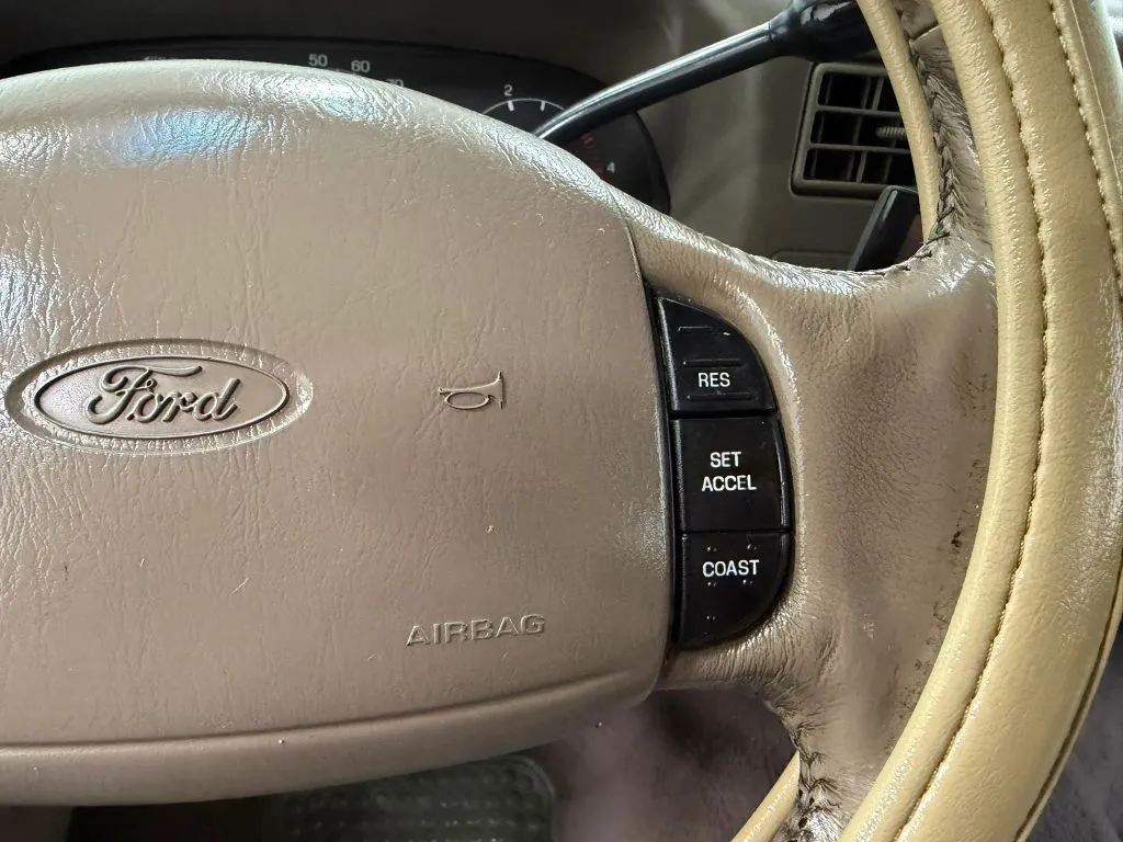 Ford F-250 photo 26