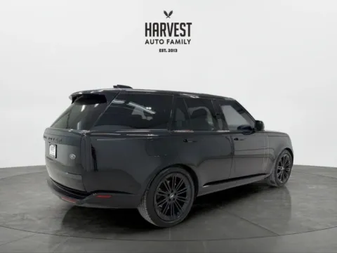 More photos of 2023 Land Rover Range Rover P530 SE Sport Utility 4D at Harvest Auto Family, NE