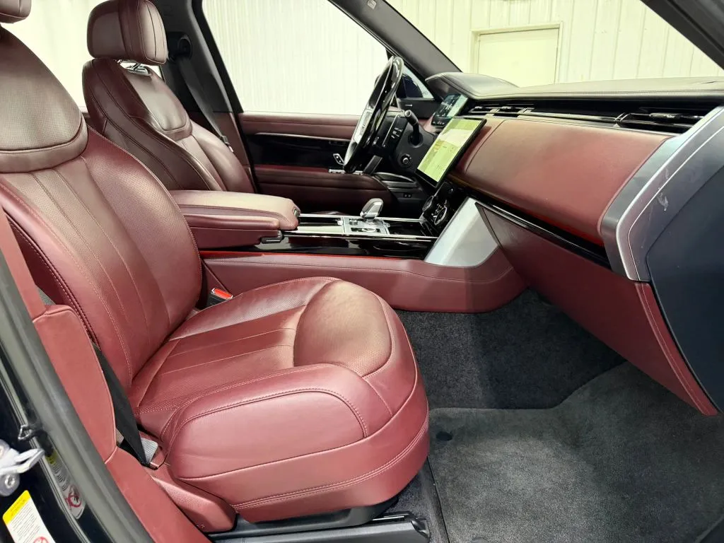 Land Rover Range Rover photo 22