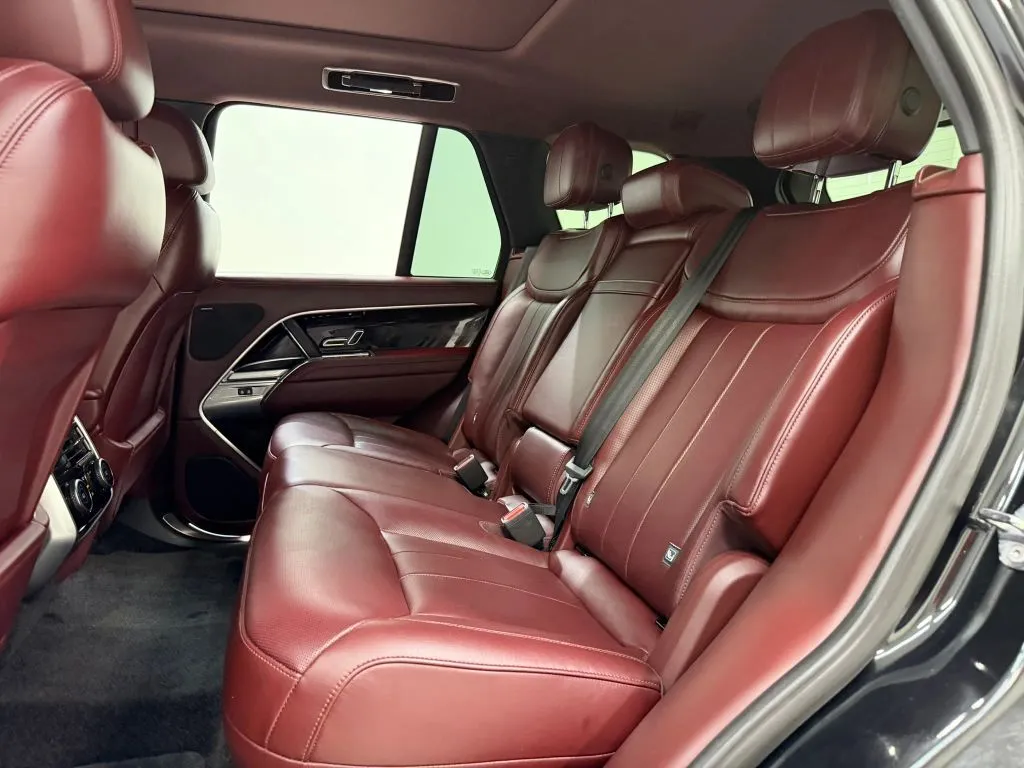 Land Rover Range Rover photo 18