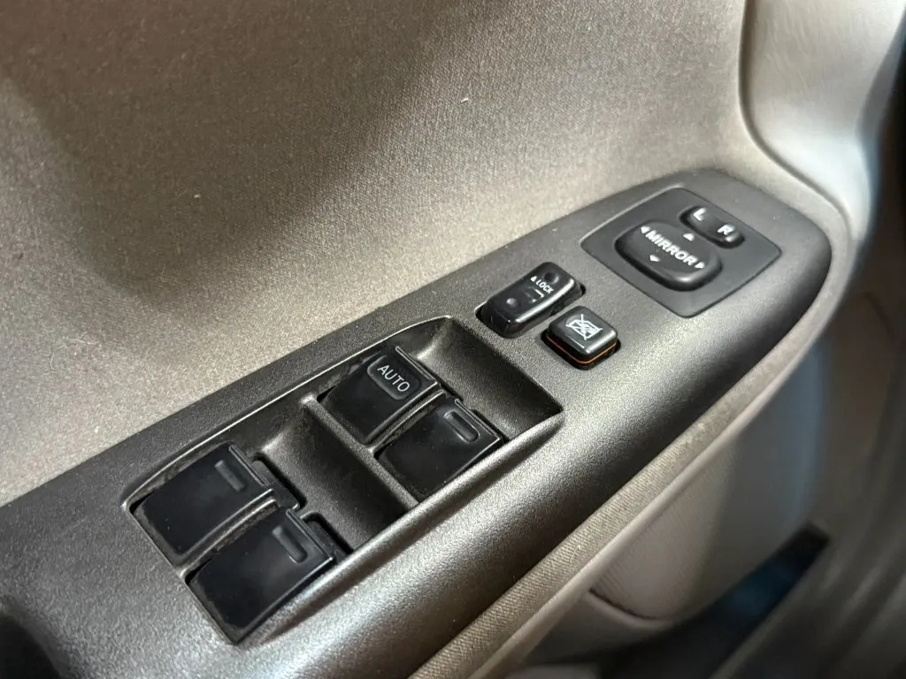 Toyota Camry photo 22