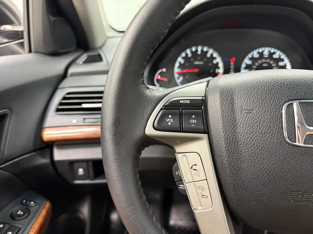 Honda Accord photo 27